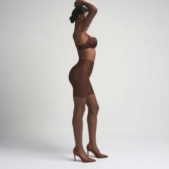 SKIMS VATTREDE BODY BUTT ENHANCING SHORT