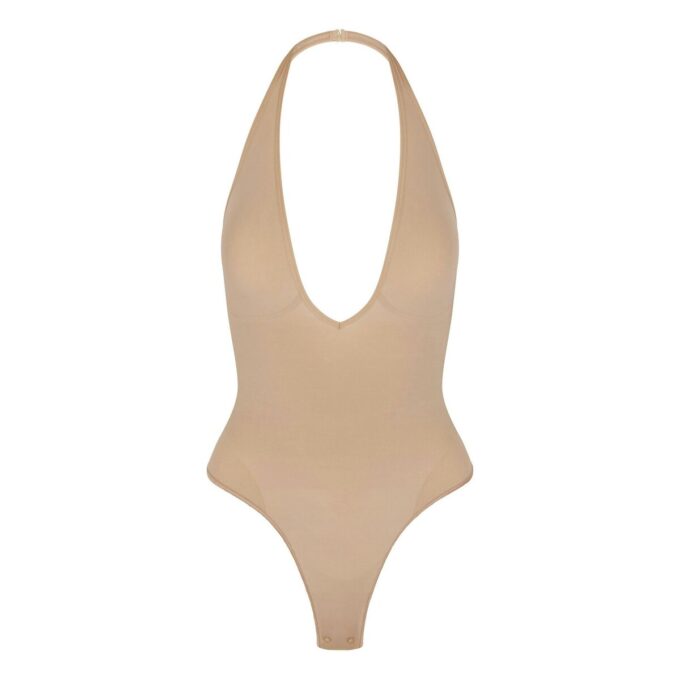 SØMLØS SKULPT DYPT UTSPRUNGET THONG-BODY