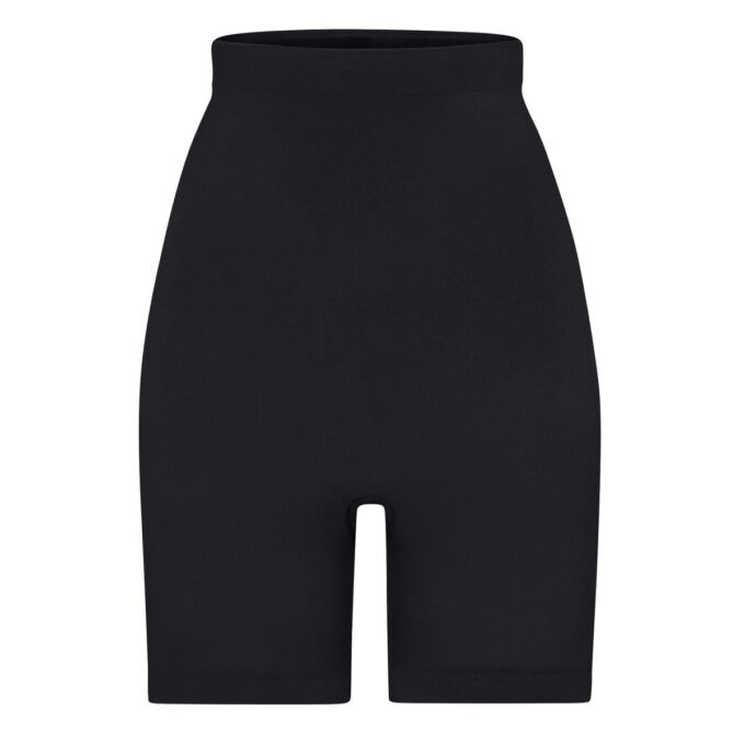 SØMLØS SKULPT HØY LIV OVER KNEET SHORTS