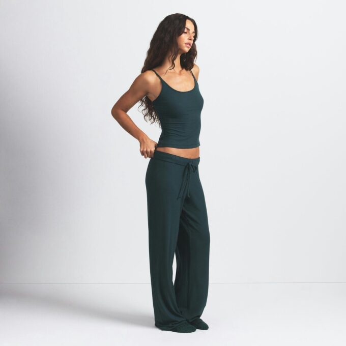 SOFT LOUNGE TANK SØVNSETT SOFT LOUNGE TANK SØVNSETT