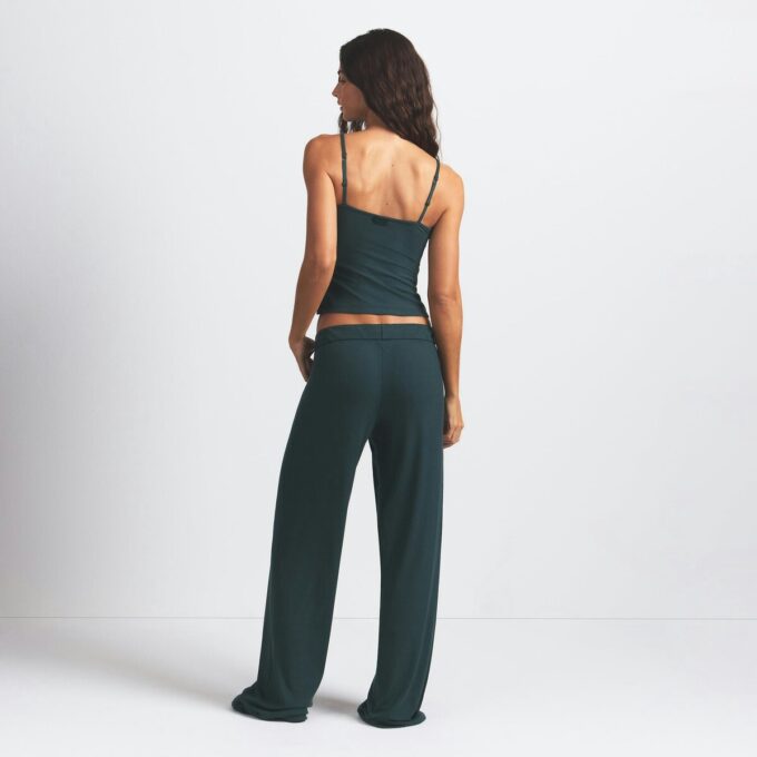 SOFT LOUNGE TANK SØVNSETT SOFT LOUNGE TANK SØVNSETT