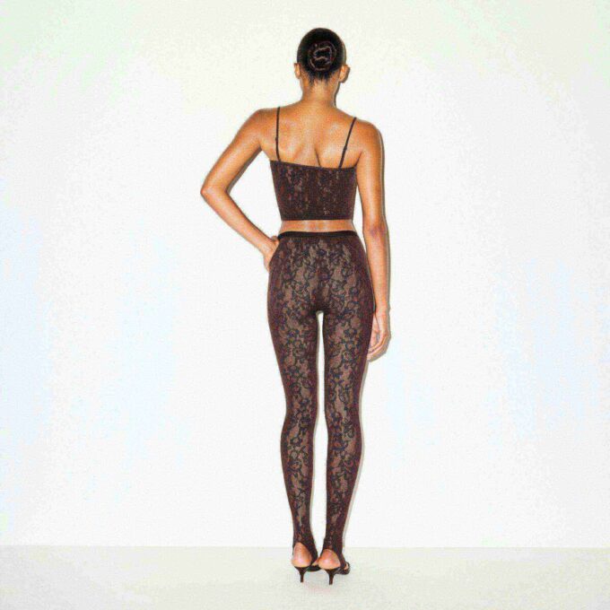 STRIKKET BLONDE-CROPPET CAMI