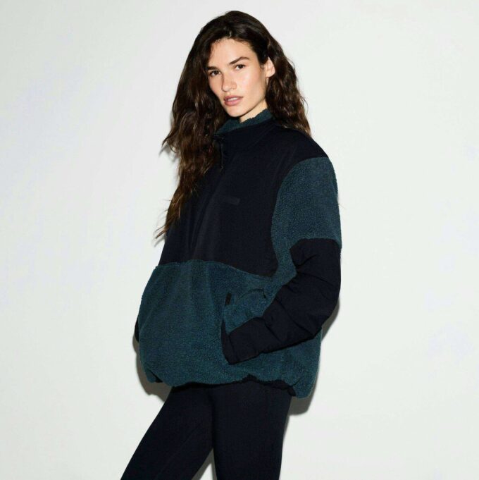 TEDDY OVERSIZED HALV GLIDELÅSGENSER