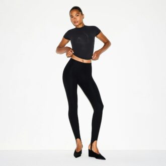 THE ESSENTIAL COLLECTION HØYLIVET STIRRUP-LEGGINGS