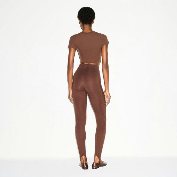 THE ESSENTIAL COLLECTION HØYLIVET STIRRUP-LEGGINGS