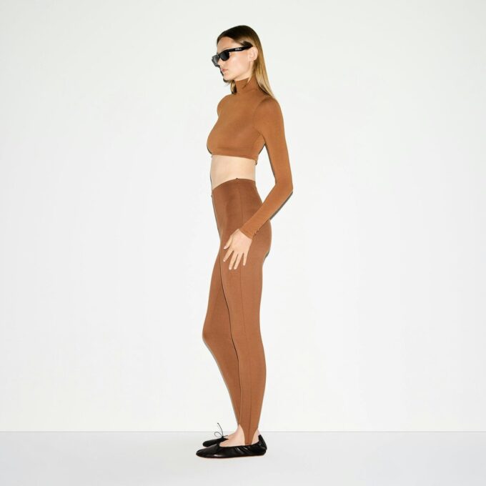 THE ESSENTIAL COLLECTION HØYLIVET STIRRUP-LEGGINGS