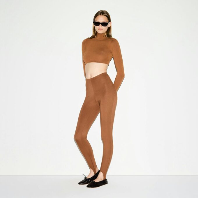 THE ESSENTIAL COLLECTION HØYLIVET STIRRUP-LEGGINGS