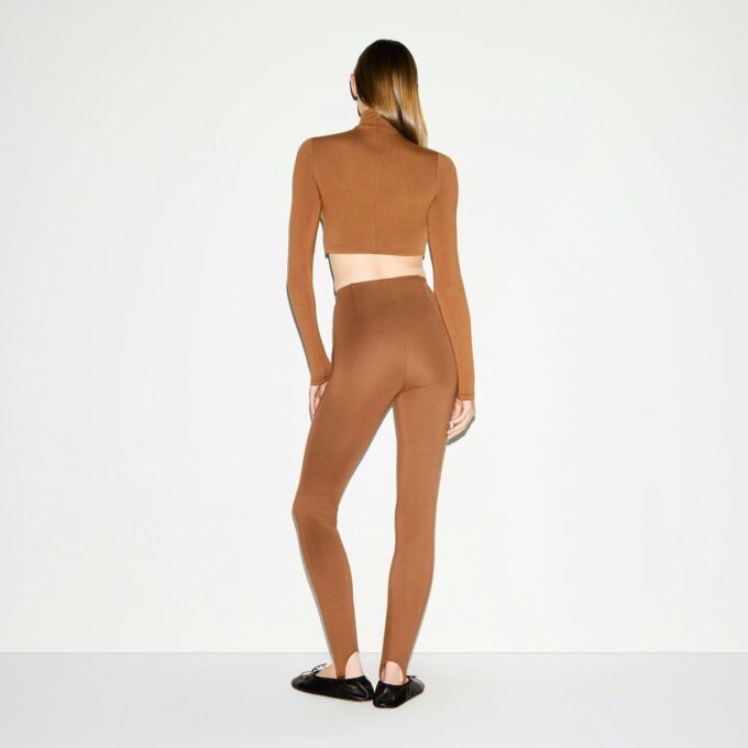 THE ESSENTIAL COLLECTION HØYLIVET STIRRUP-LEGGINGS