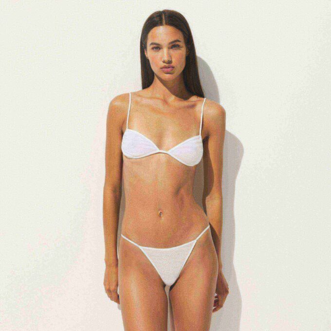 TRANSPARENT BOMULL MED RIBBEDE STRING