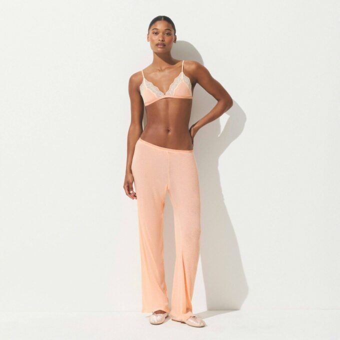 TRANSPARENT RIBBELT BLONDE TREKANT BRALETTE