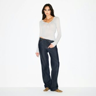 TRANSPARENT RIBBELT LANGERMET HENLEY-SKJORTE