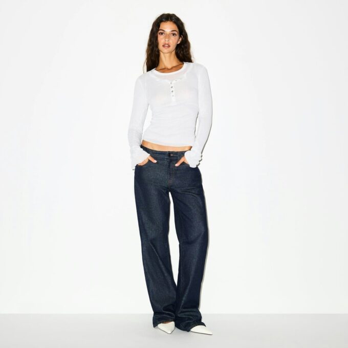 TRANSPARENT RIBBELT LANGERMET HENLEY-SKJORTE