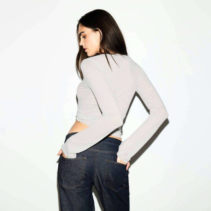 TRANSPARENT RIBBELT LANGERMET HENLEY-SKJORTE