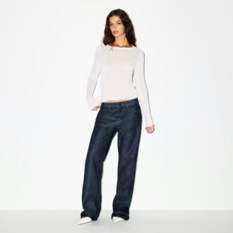 transparent ribbelt langermet topp med rund hals 1 2 330x330 - TRANSPARENT RIBBELT LANGERMET TOPP MED RUND HALS