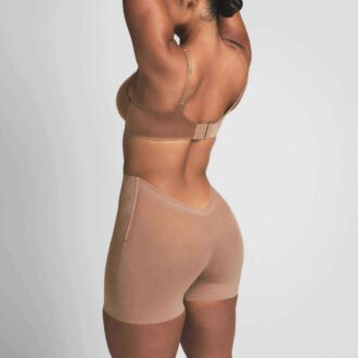 TRANSPARENT SKULPT SHORTS MED LAV RYGG