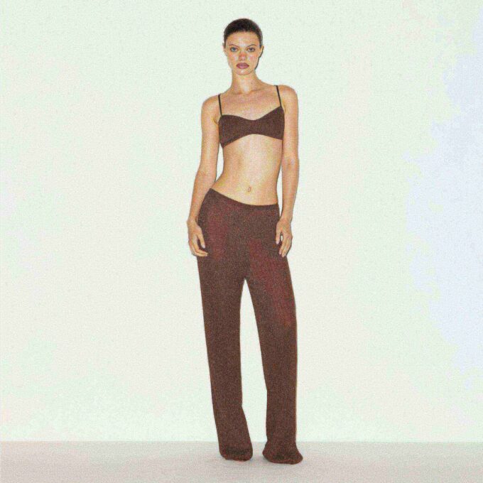TRANSPARENT STRIKKET BRALETTE