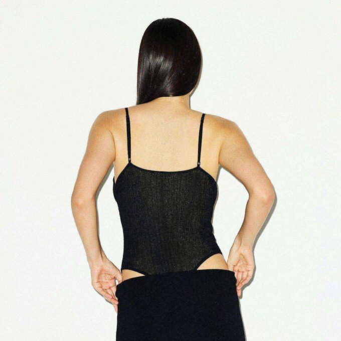 TRANSPARENT STRIKKET CAMI-BODY