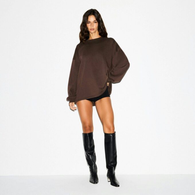 TYKK BOMULL OVERSIZED LANGERMET T-SKJORTE