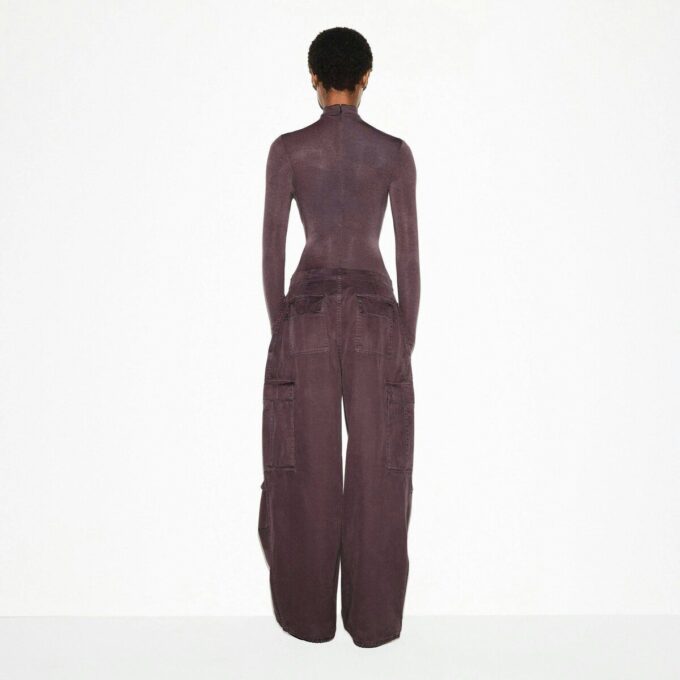 VEVDE OVERSIZERTE CARGO-BUKSER I UTENDØRSSTOR