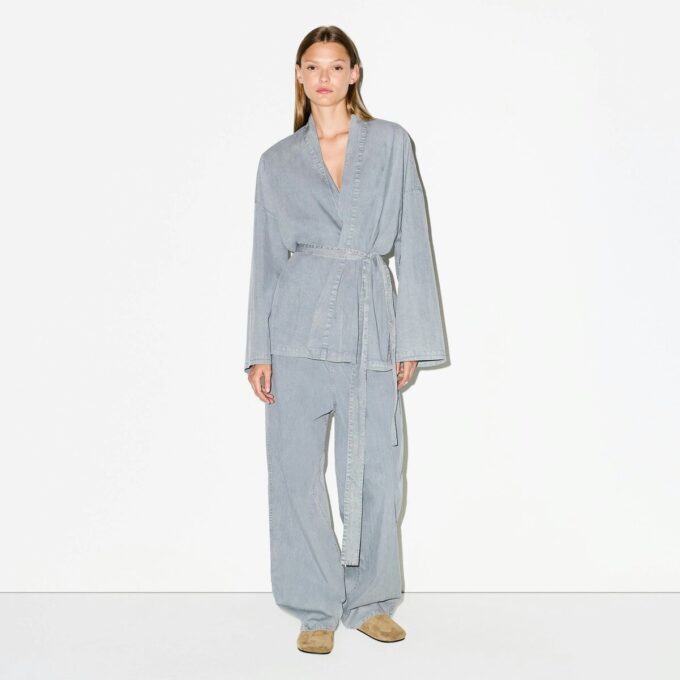 VEVET LOUNGE OVERSIZED OMSLAGSTOP