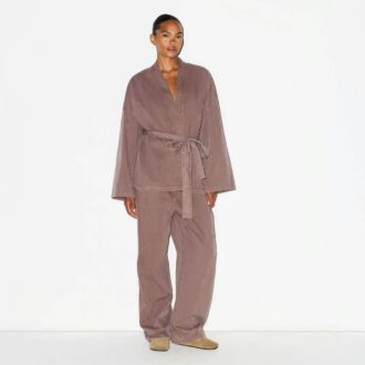 VEVET LOUNGE OVERSIZED OMSLAGSTOP