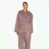 VEVET LOUNGE OVERSIZED OMSLAGSTOP