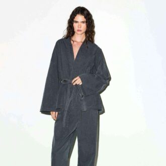 VEVET LOUNGE OVERSIZED OMSLAGSTOP