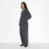 VEVET LOUNGE OVERSIZED OMSLAGSTOP