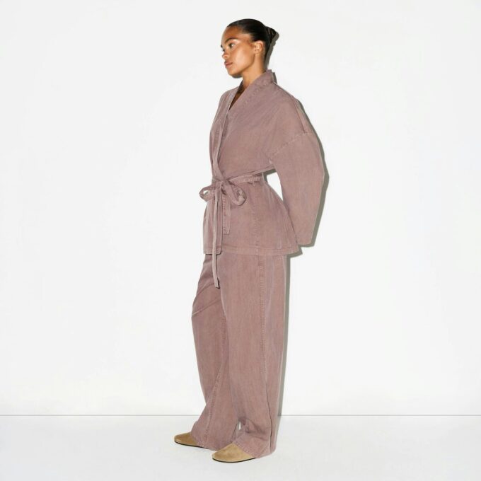 VEVET LOUNGE OVERSIZED OMSLAGSTOP